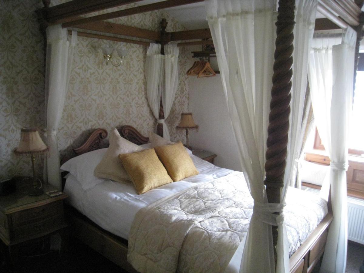 Rosebud Cottage Guest House ฮาเวิร์ท ภายนอก รูปภาพ